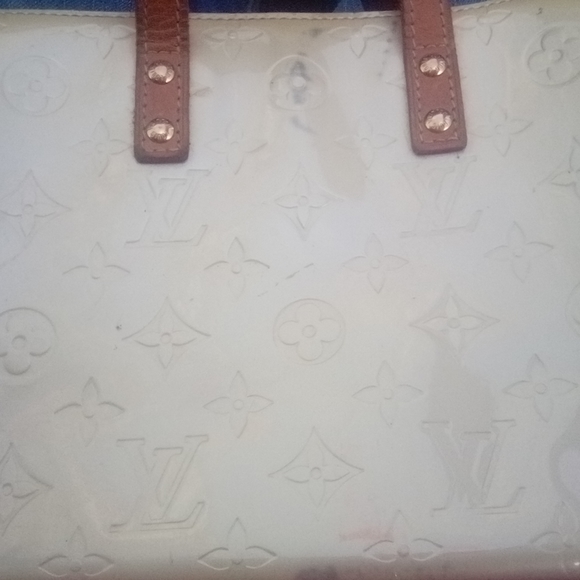 Louis Vuitton Reade Shoulder Bag PM Ivory Leather Monogram Vernis - Picture 8 of 9